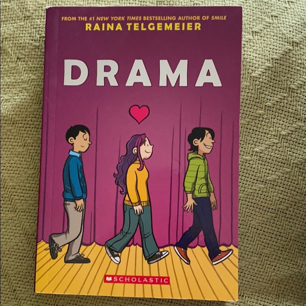 Drama by Raina Telgemeier Book